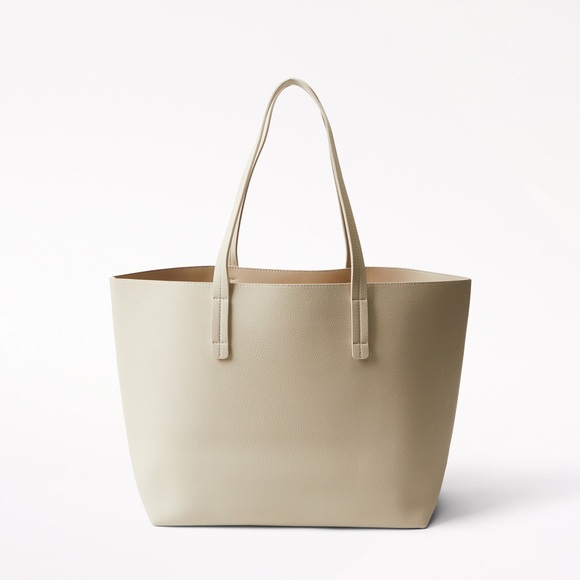 Indigo Handbags - Indigo Essential Tote in Taupe, Leather/Taupe. NEW!